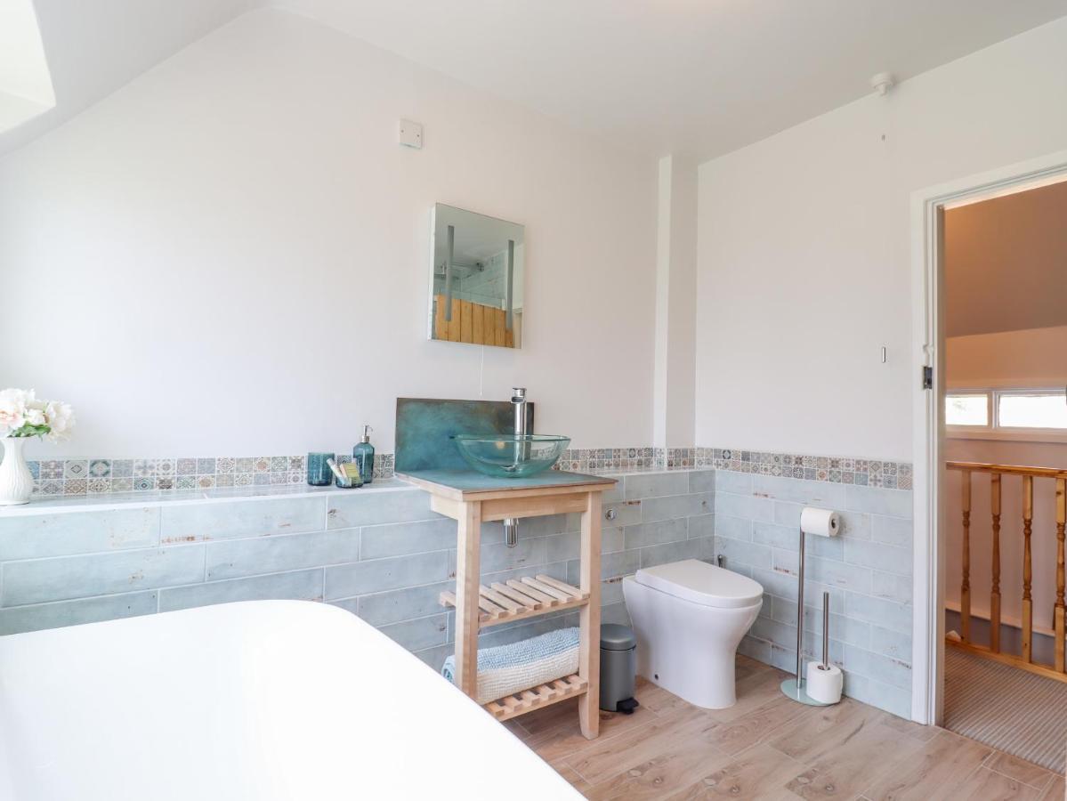Bluebird Cottage Higham  エクステリア 写真