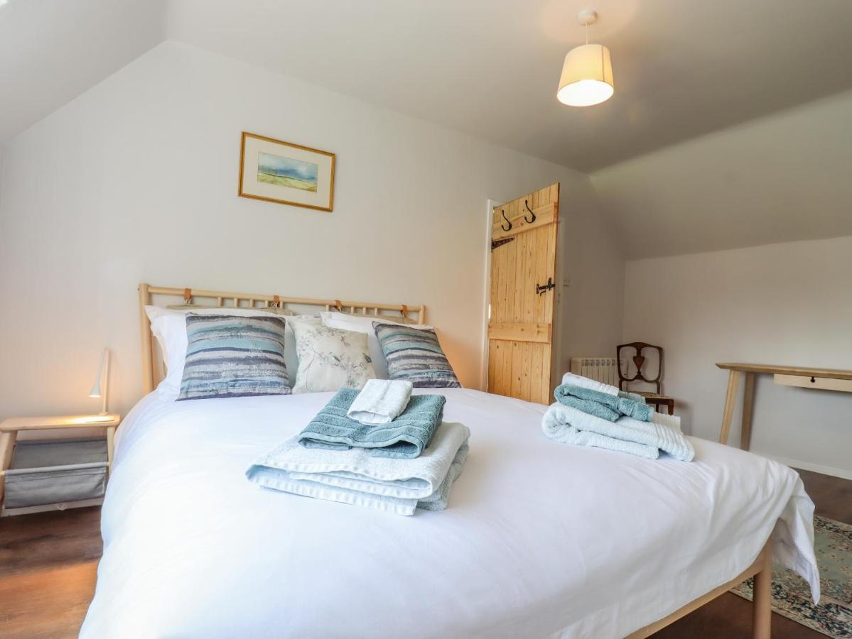 Bluebird Cottage Higham  エクステリア 写真
